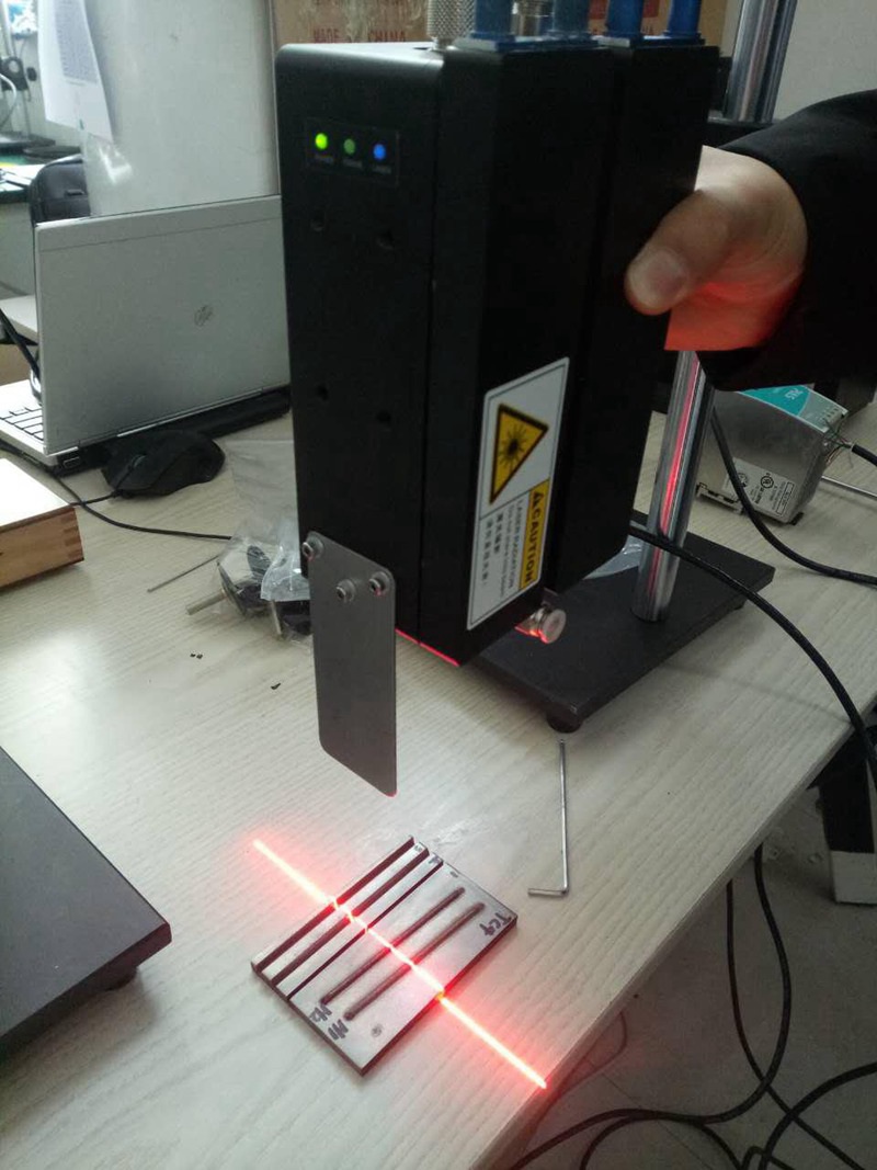 1739499007292911.jpg 什么是激光位移傳感器? 激光位移傳感器的特點是什么